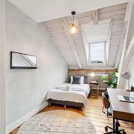 The R Loft Bali - Cosy Hostel Room, Communal Space, Rooftop-3